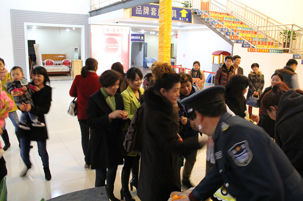 上海辦公家具廠——碧江家具慶生現場