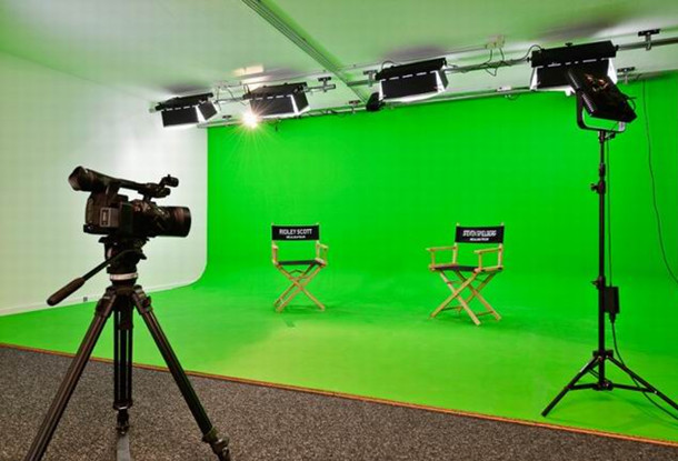 上海辦公家具廠家:草原風(fēng)前臺娛樂區(qū)