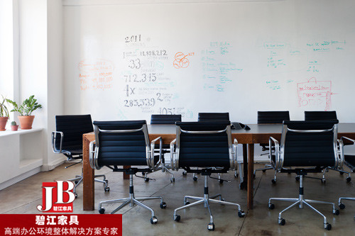 碧江上海辦公家具:打造如家般的辦公家具環(huán)境