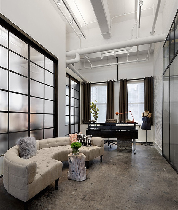 碧江打造Shopbop網(wǎng)絡(luò)零售辦公室家具環(huán)境