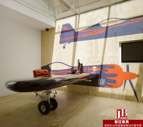 上海碧江辦公家具打造紅牛飲料上海分公司個(gè)性化辦公區(qū)辦公家具